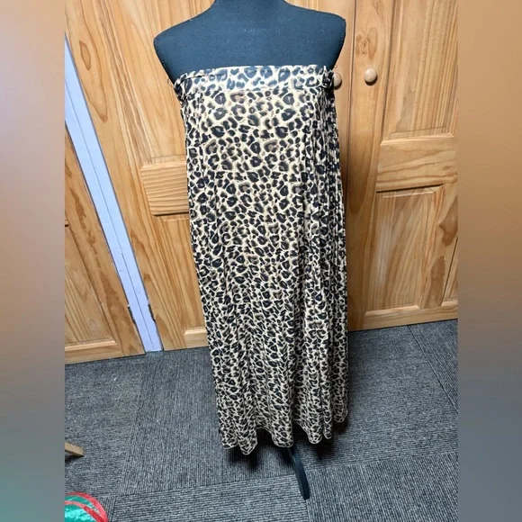 Betsey Johnson Leopard Print A-Line Skirt - Picture 1 of 4